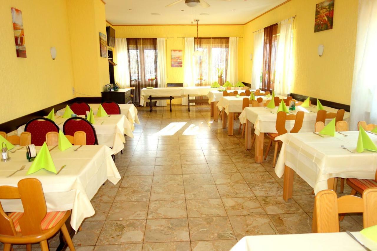 Hotel Restaurant Lindenhof Riedstadt Ngoại thất bức ảnh