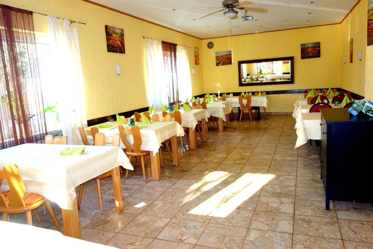 Hotel Restaurant Lindenhof Riedstadt Ngoại thất bức ảnh